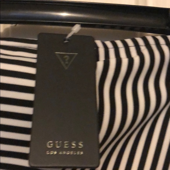 COPY - Guess Black and white Peplum Sleeveless Top NWT - Picture 2 of 3